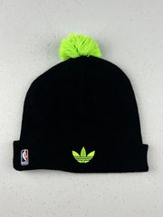 Buy online pre-used pre-loved 100% authentic & Original branded Adidas (C-544) available in Pakistan. Top international brands avilable.