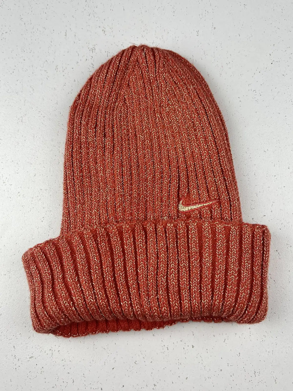 Buy online pre-used pre-loved 100% authentic & Original branded Nike (C-559) available in Pakistan. Top international brands avilable.