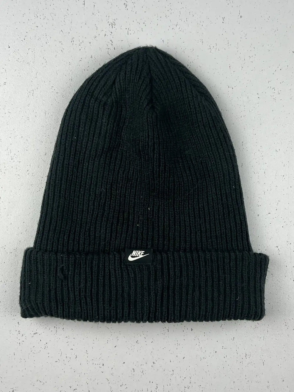 Buy online pre-used pre-loved 100% authentic & Original branded Nike (C-577) available in Pakistan. Top international brands avilable.