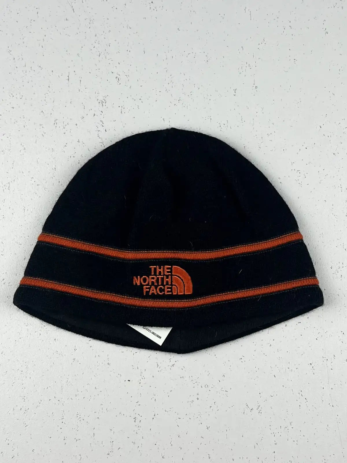 Buy online pre-used pre-loved 100% authentic & Original branded The North Face (C-602) available in Pakistan. Top international brands avilable.