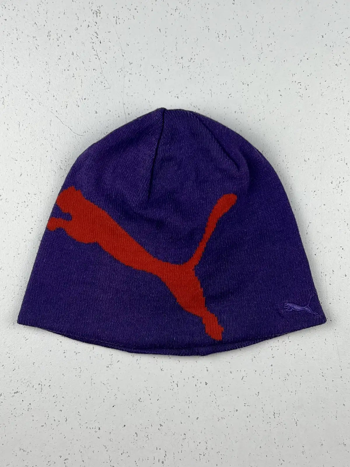 Buy online pre-used pre-loved 100% authentic & Original branded Puma (C-611) available in Pakistan. Top international brands avilable.