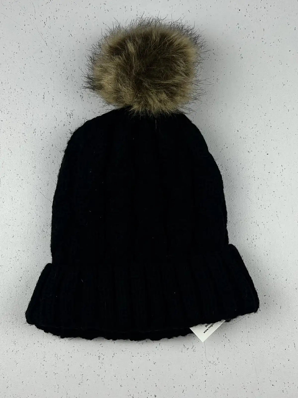 Buy online pre-used pre-loved 100% authentic & Original branded Unknown Brand (C-615) available in Pakistan. Top international brands avilable.