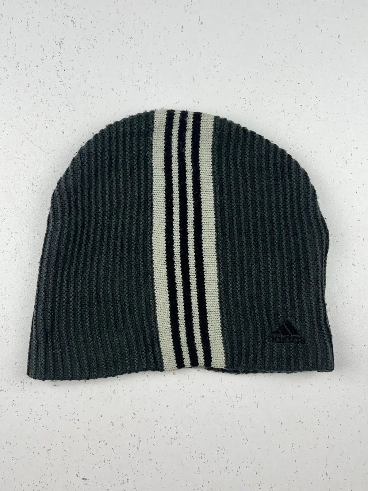 Buy online pre-used pre-loved 100% authentic & Original branded Unknown Brand (C-618) available in Pakistan. Top international brands avilable.