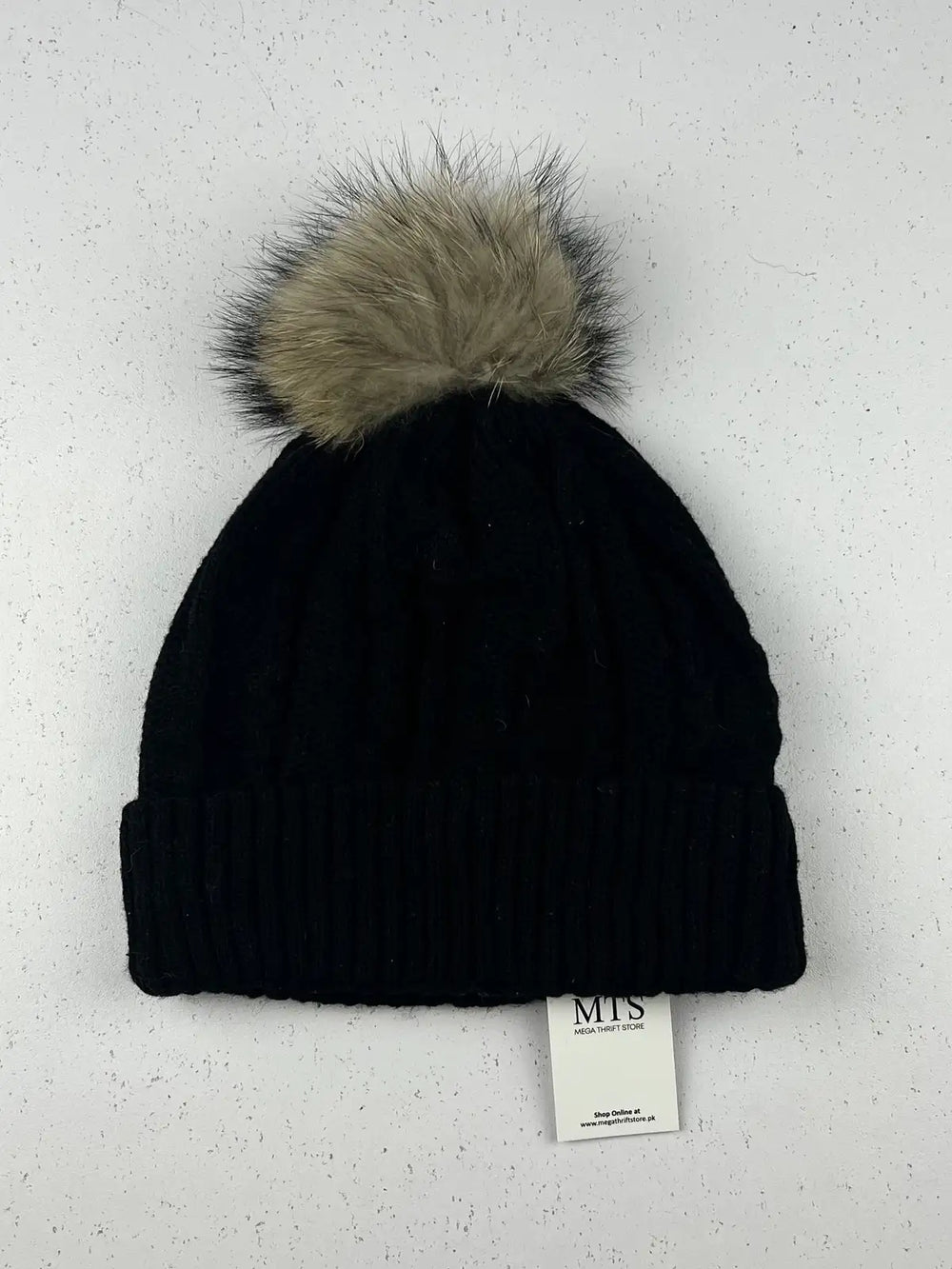 Buy online pre-used pre-loved 100% authentic & Original branded Unknown Brand (C-626) available in Pakistan. Top international brands avilable.