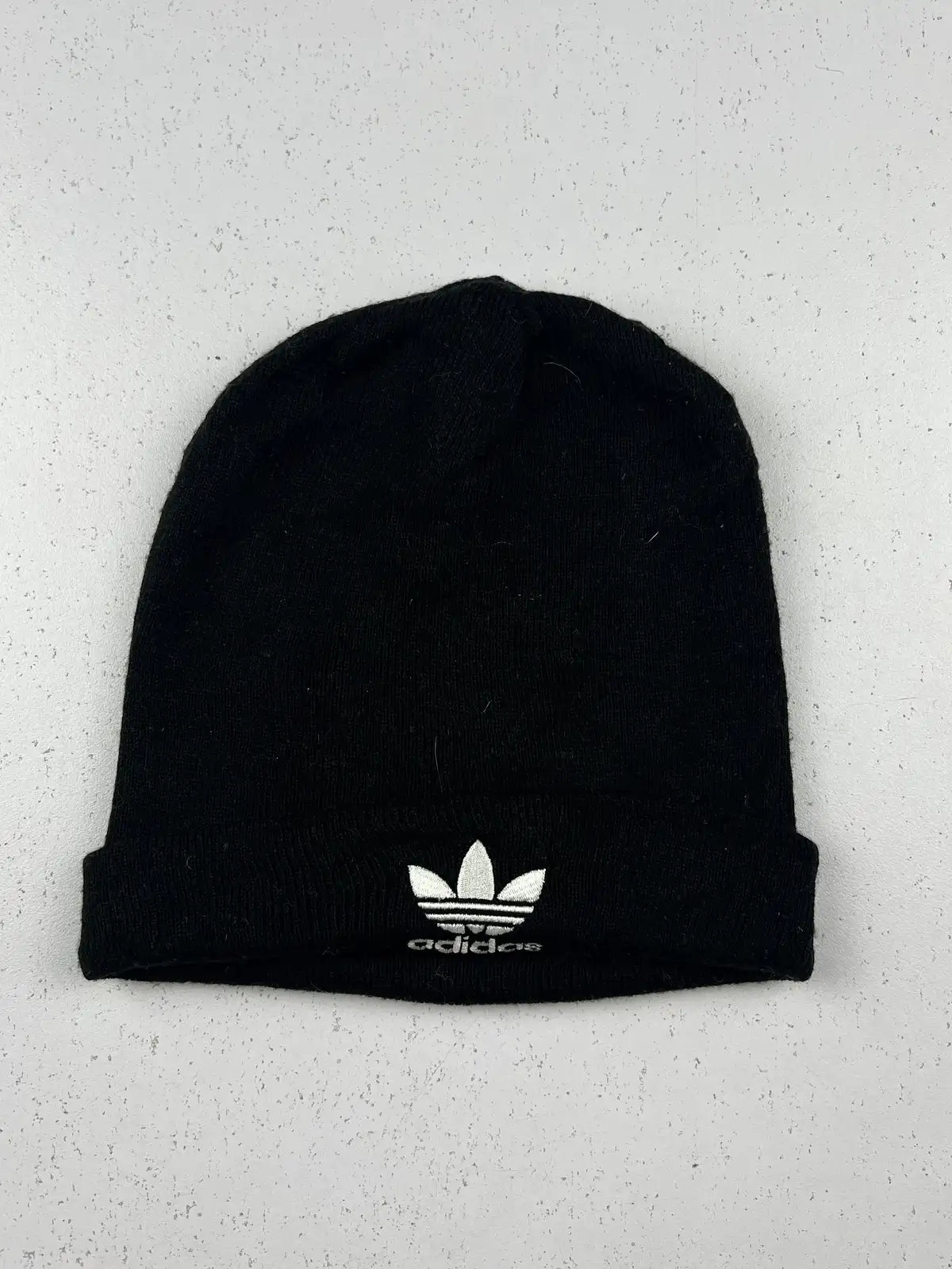 Buy online pre-used pre-loved 100% authentic & Original branded Adidas (C-643) available in Pakistan. Top international brands avilable.