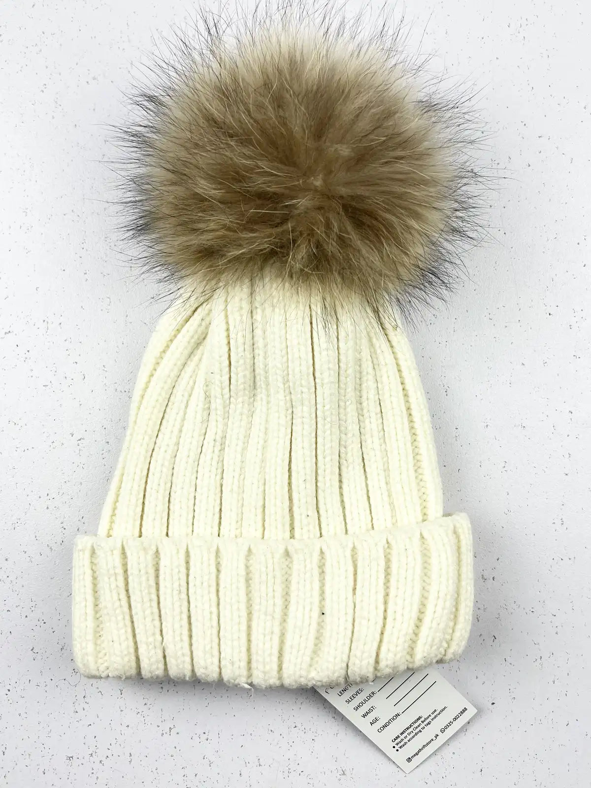 Buy online pre-used pre-loved 100% authentic & Original branded Unknown Brand (C-650) available in Pakistan. Top international brands avilable.