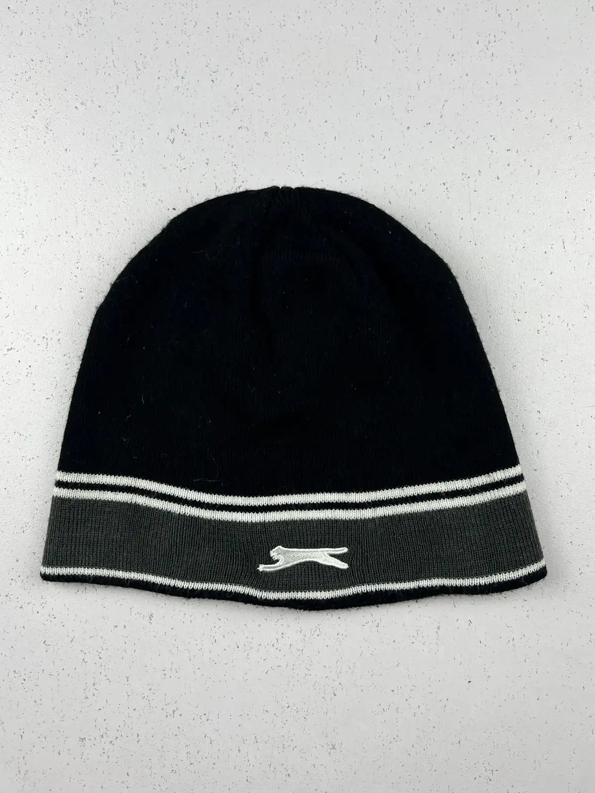 Buy online pre-used pre-loved 100% authentic & Original branded Slazenger (C-659) available in Pakistan. Top international brands avilable.