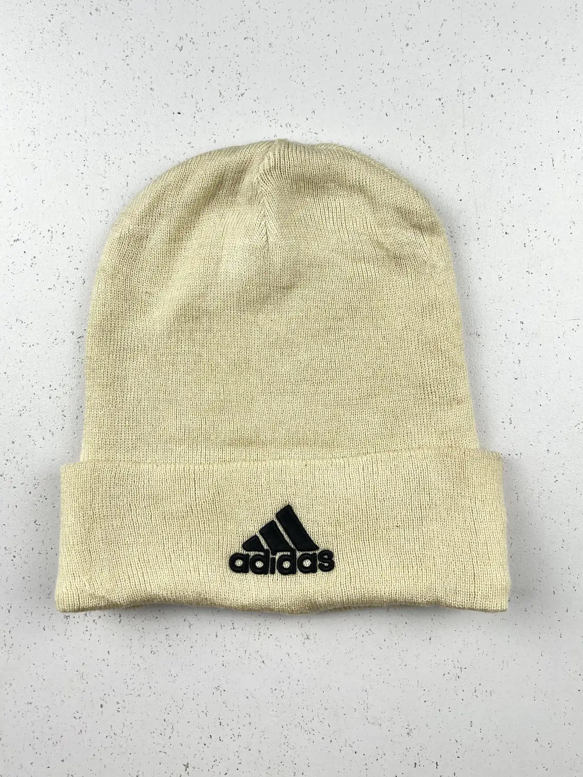 Buy online pre-used pre-loved 100% authentic & Original branded Adidas (C-669) available in Pakistan. Top international brands avilable.