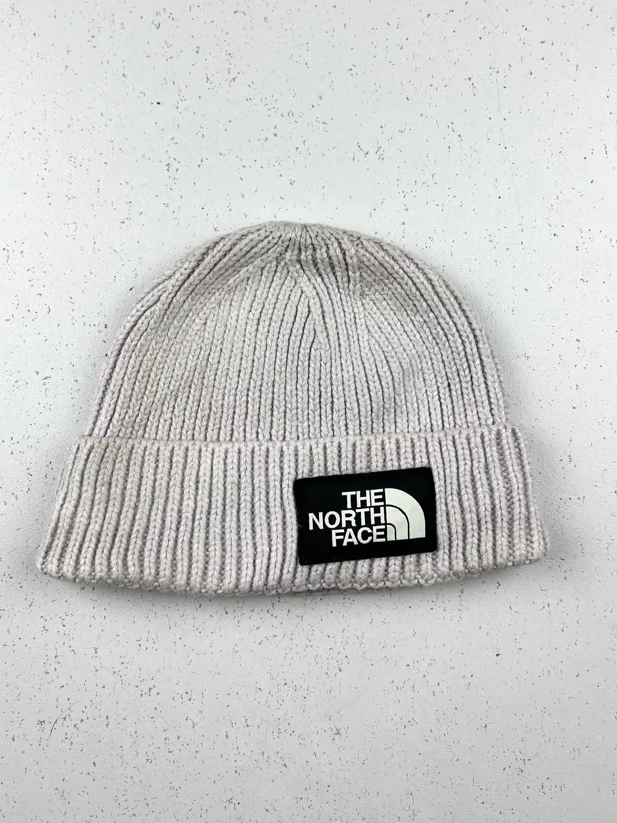 Buy online pre-used pre-loved 100% authentic & Original branded The North Face (C-670) available in Pakistan. Top international brands avilable.