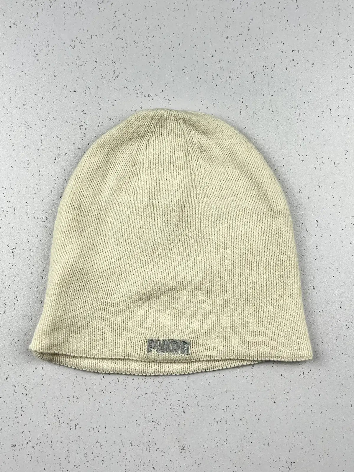 Buy online pre-used pre-loved 100% authentic & Original branded Puma (C-671) available in Pakistan. Top international brands avilable.