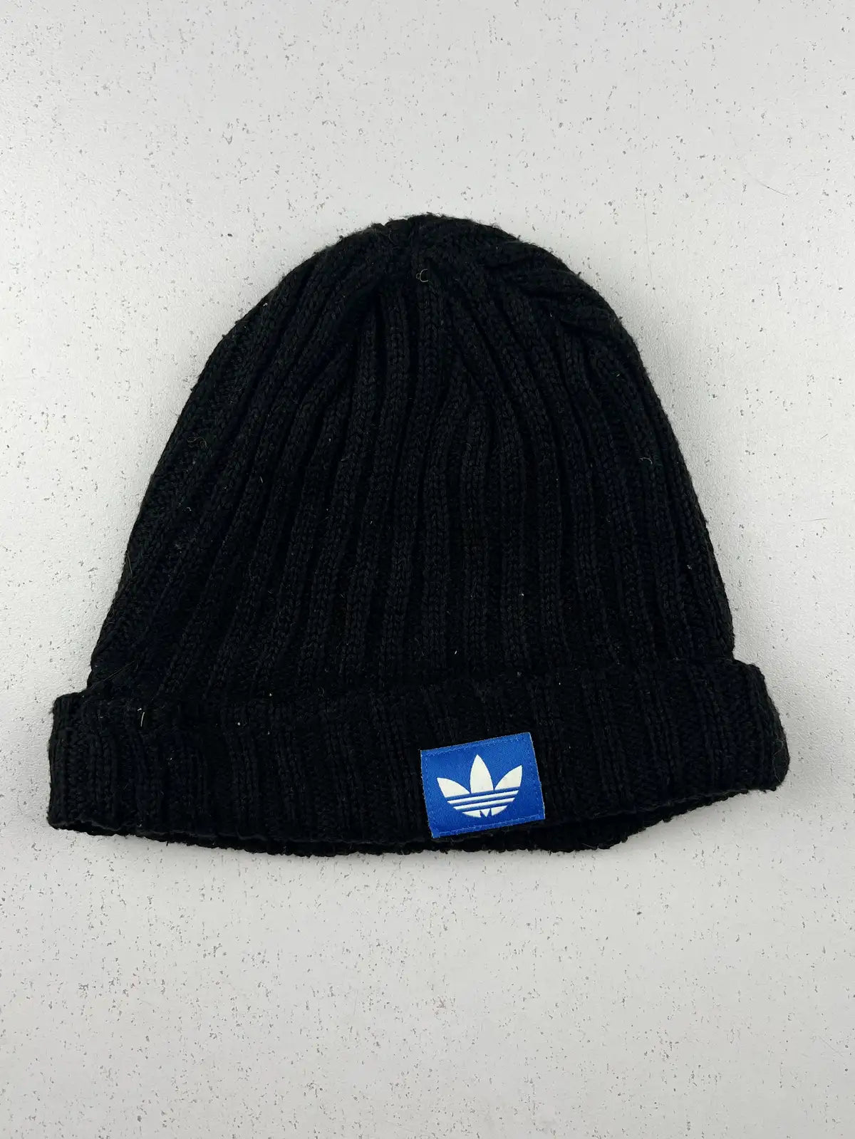 Buy online pre-used pre-loved 100% authentic & Original branded Adidas (C-672) available in Pakistan. Top international brands avilable.