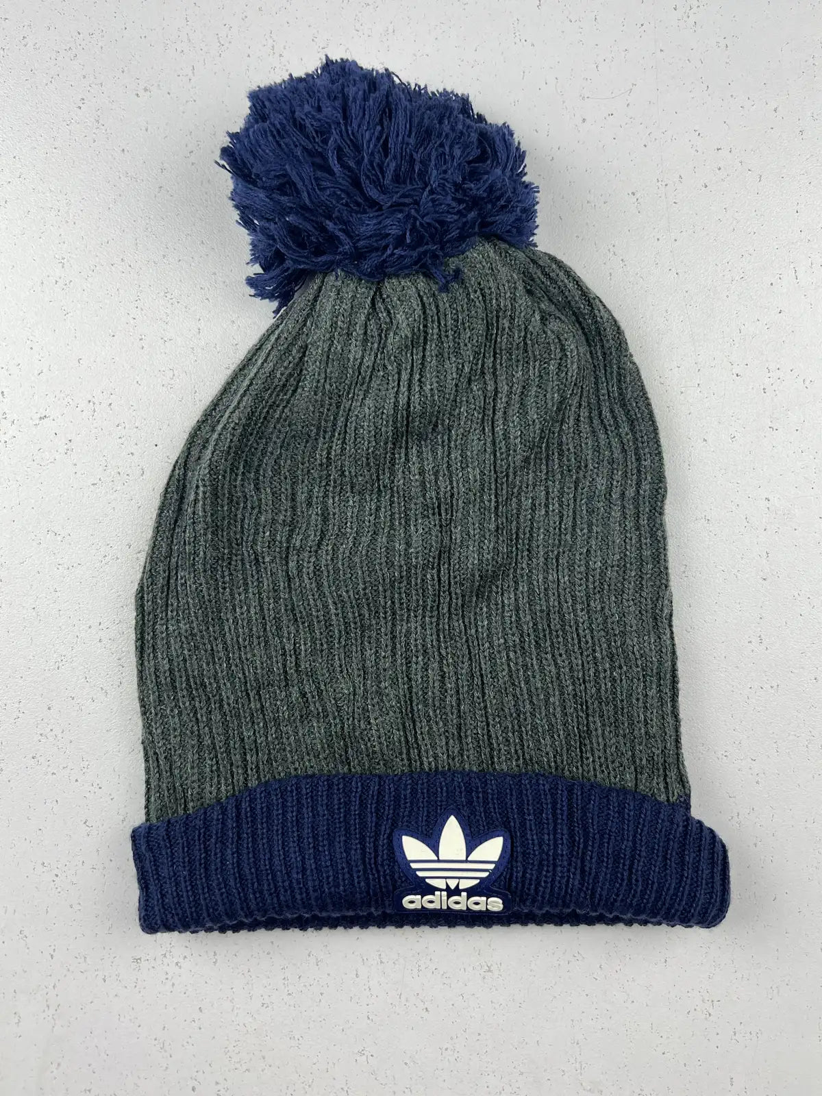 Buy online pre-used pre-loved 100% authentic & Original branded Adidas (C-681) available in Pakistan. Top international brands avilable.