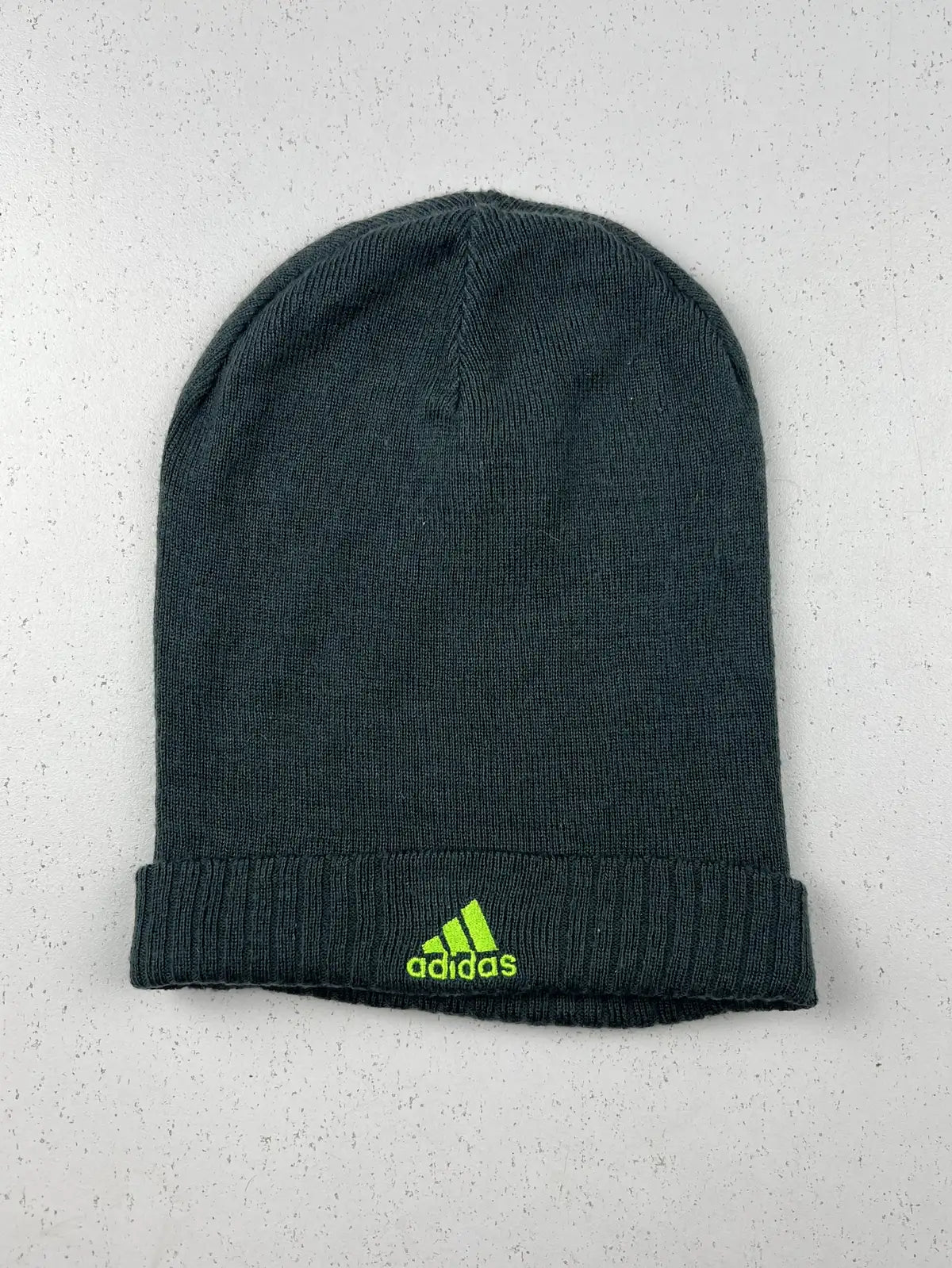 Buy online pre-used pre-loved 100% authentic & Original branded Adidas (C-725) available in Pakistan. Top international brands avilable.