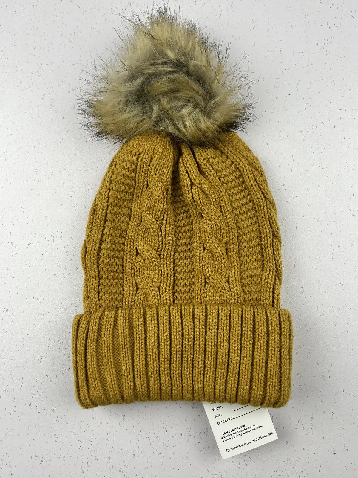 Buy online pre-used pre-loved 100% authentic & Original branded Unknown Brand (C-739) available in Pakistan. Top international brands avilable.