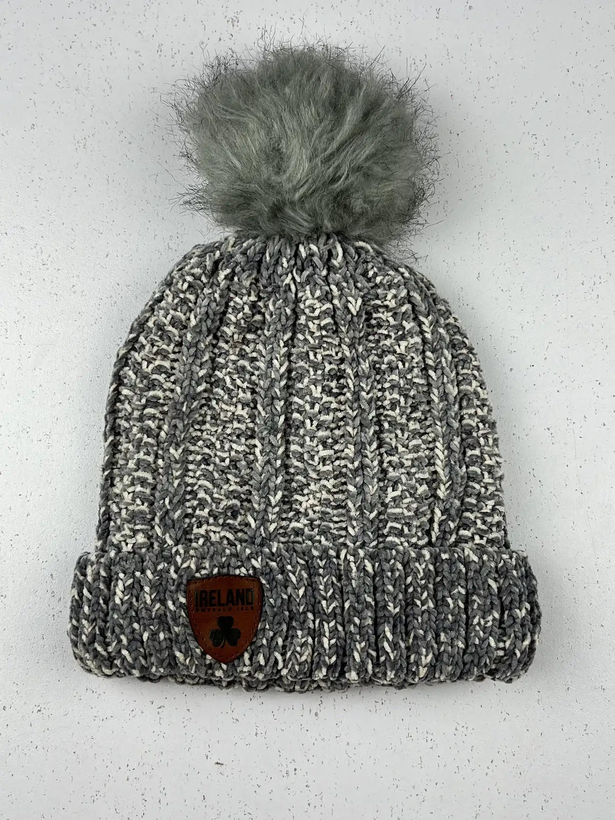 Buy online pre-used pre-loved 100% authentic & Original branded Unknown Brand (C-752) available in Pakistan. Top international brands avilable.