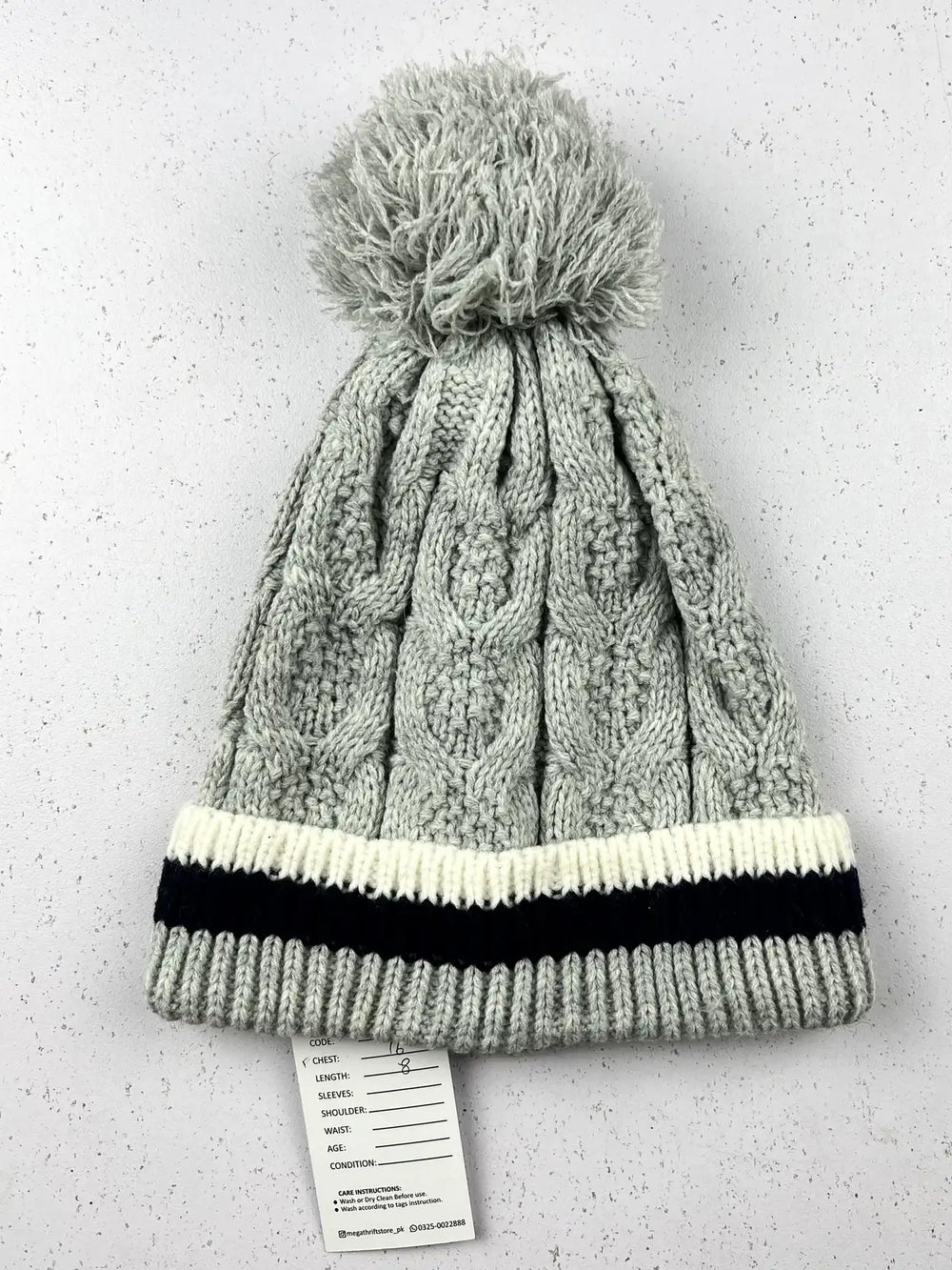 Buy online pre-used pre-loved 100% authentic & Original branded Atmosphere (C-773) available in Pakistan. Top international brands avilable.