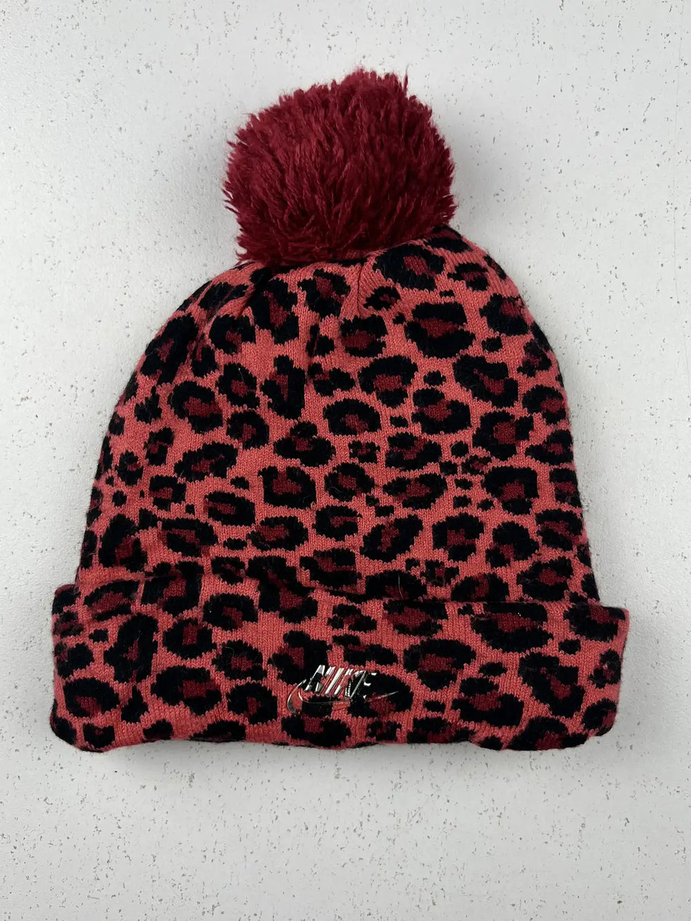 Buy online pre-used pre-loved 100% authentic & Original branded Nike (C-796) available in Pakistan. Top international brands avilable.