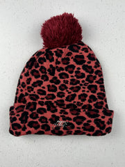 Buy online pre-used pre-loved 100% authentic & Original branded Nike (C-796) available in Pakistan. Top international brands avilable.