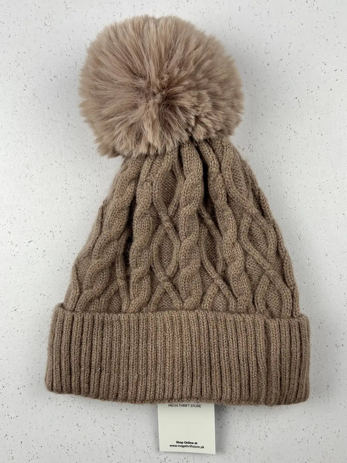 Buy online pre-used pre-loved 100% authentic & Original branded Unknown Brand (C-829) available in Pakistan. Top international brands avilable.