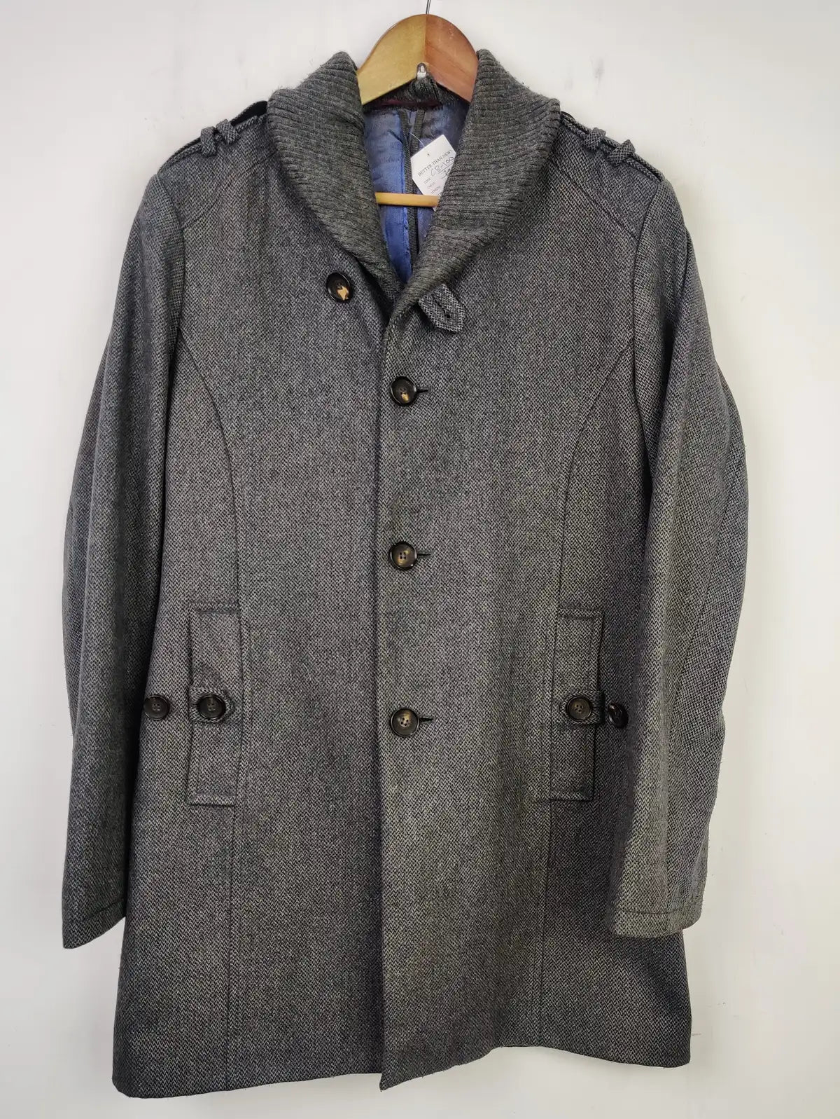 Buy online pre-used pre-loved 100% authentic & Original branded Ted Baker (CB-100) available in Pakistan. Top international brands avilable.
