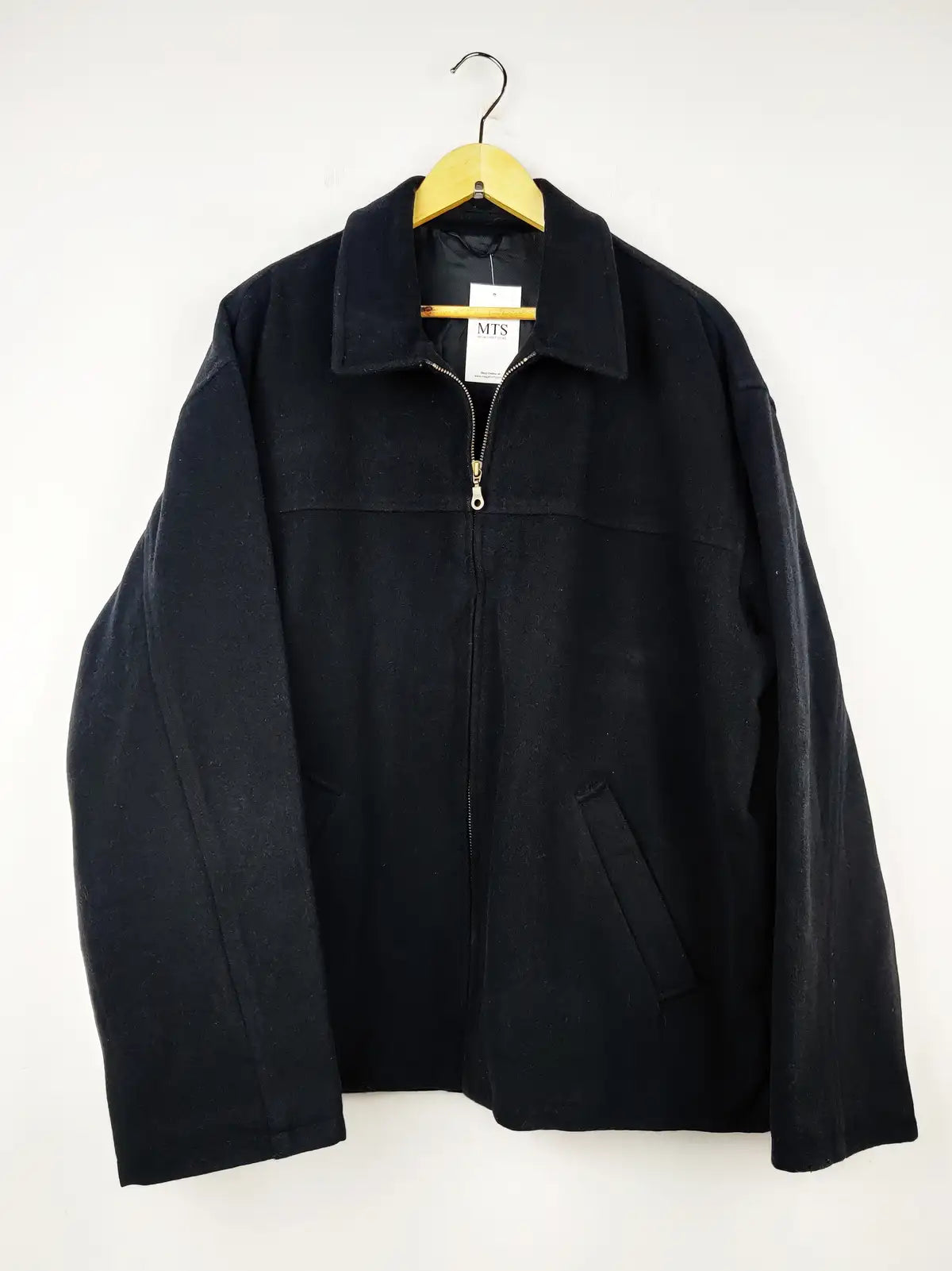 Buy online pre-used pre-loved 100% authentic & Original branded Bhs (CB-117) available in Pakistan. Top international brands avilable.
