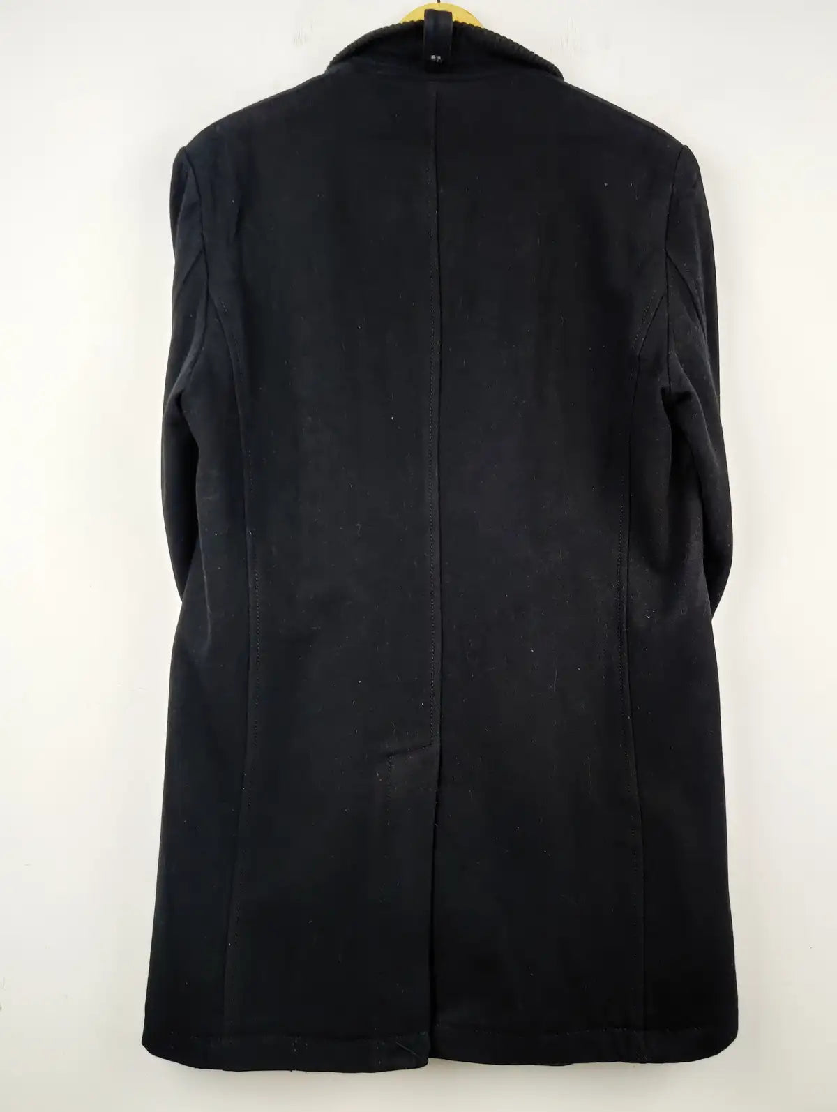 Zara Man (CB-127)