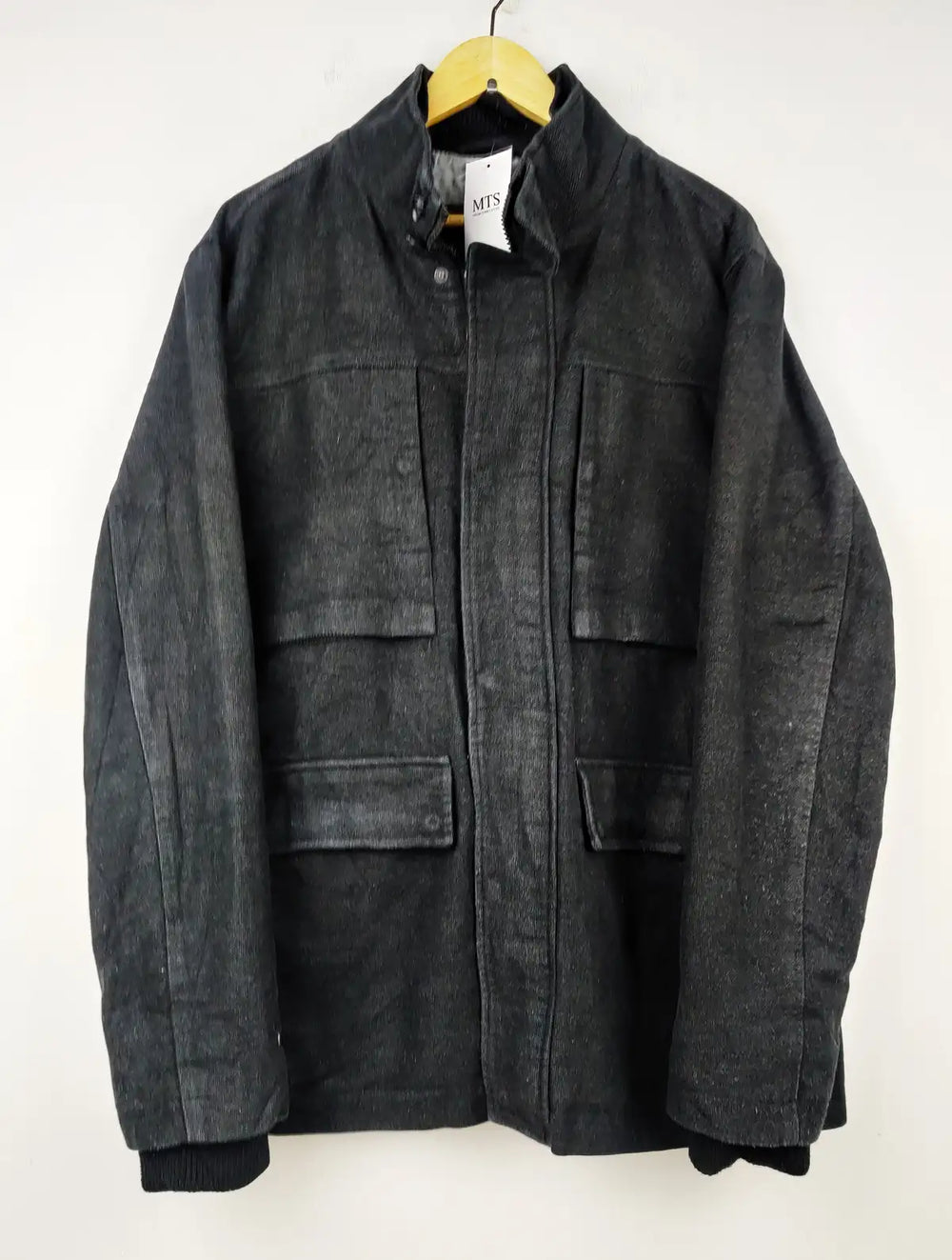 Buy online pre-used pre-loved 100% authentic & Original branded Marks & Spencer (CB-131) available in Pakistan. Top international brands avilable.