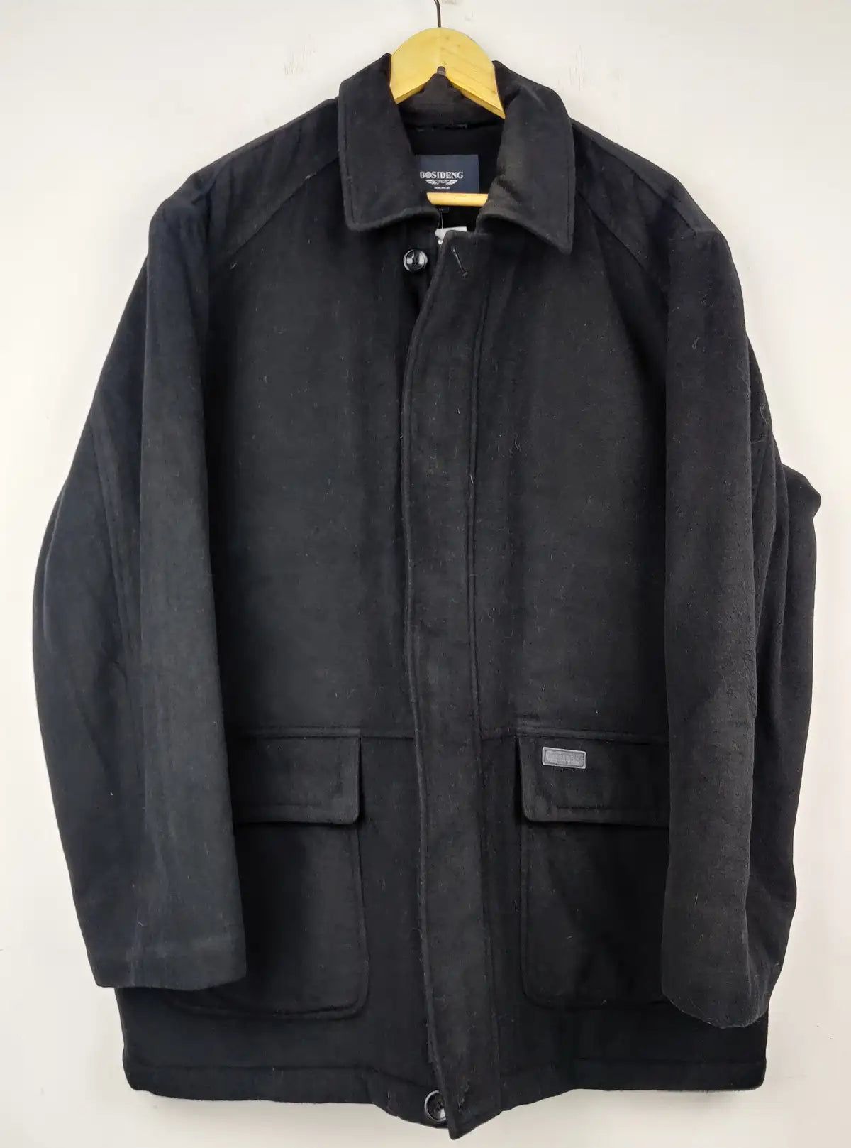 Buy online pre-used pre-loved 100% authentic & Original branded Bosideng (CB-167) available in Pakistan. Top international brands avilable.