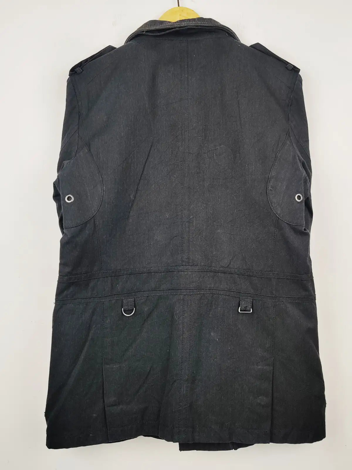Zara Man (CB-186)