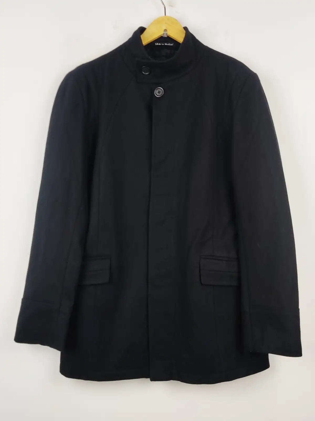 Buy online pre-used pre-loved 100% authentic & Original branded French Connection (CB-235) available in Pakistan. Top international brands avilable.