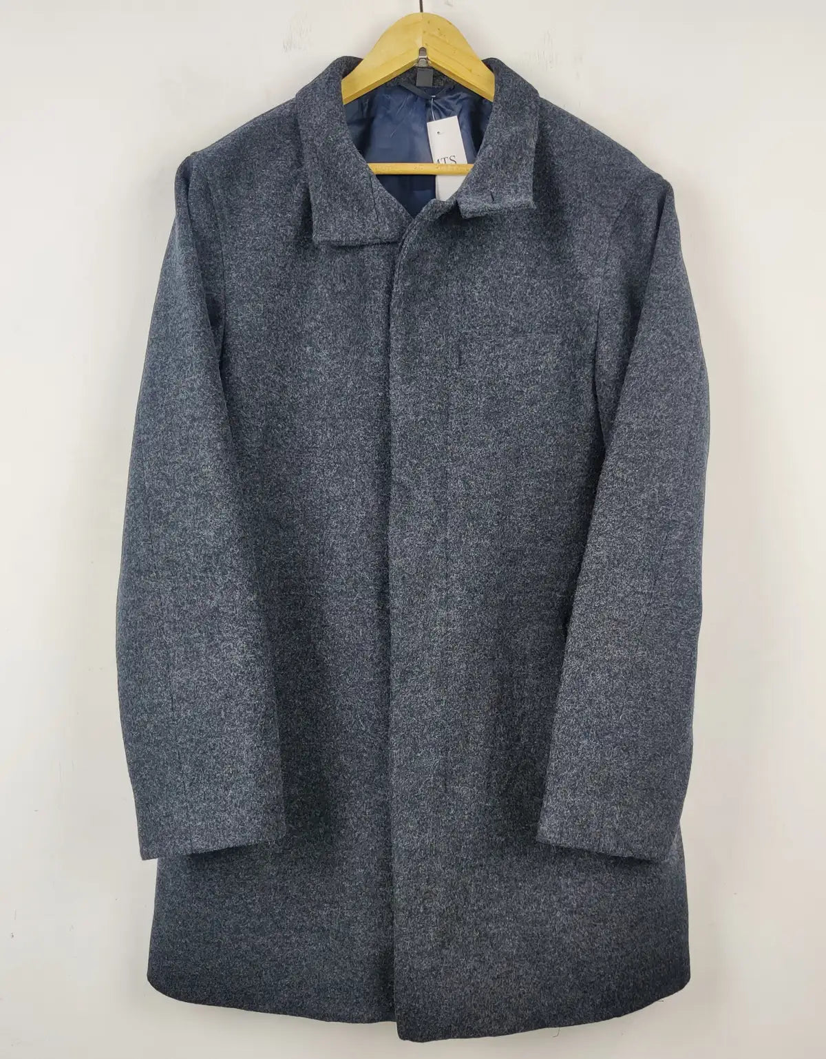 Buy online pre-used pre-loved 100% authentic & Original branded Marks & Spencer (CB-243) available in Pakistan. Top international brands avilable.