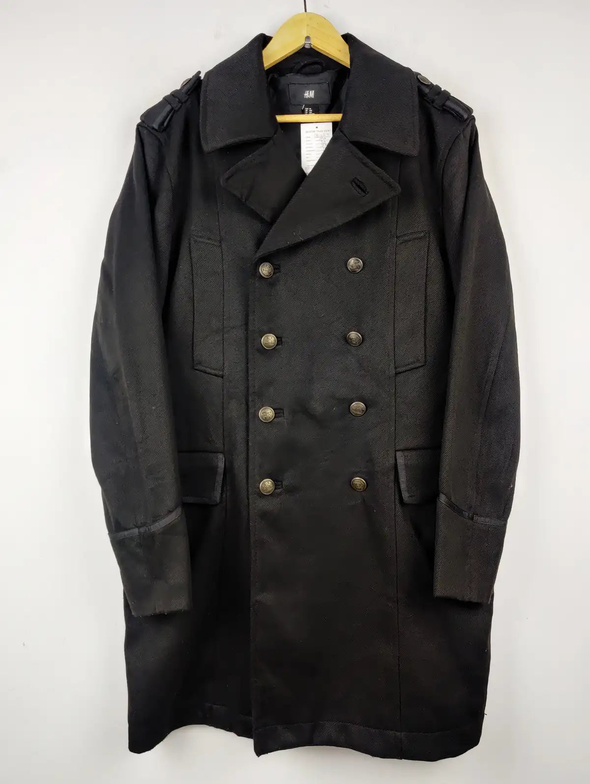 Buy online pre-used pre-loved 100% authentic & Original branded H&M (CB-259) available in Pakistan. Top international brands avilable.