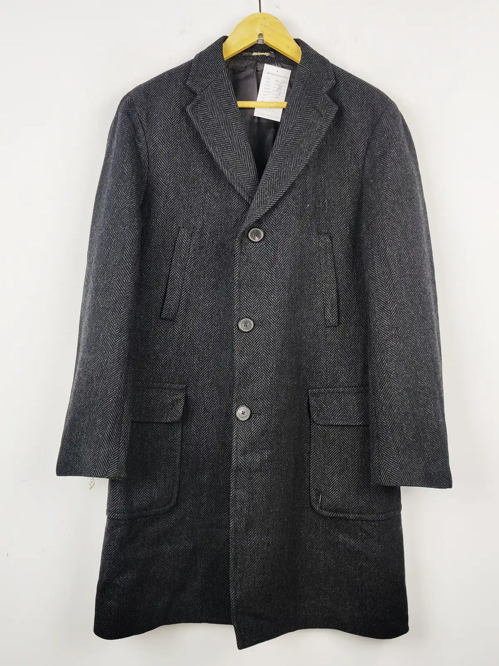 Buy online pre-used pre-loved 100% authentic & Original branded Unknown Brand (CB-273) available in Pakistan. Top international brands avilable.