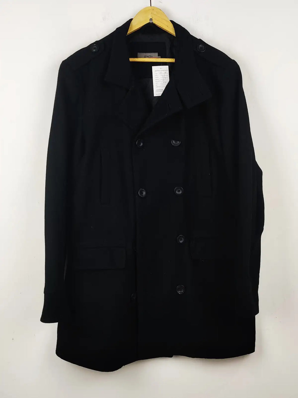 Buy online pre-used pre-loved 100% authentic & Original branded Jeff Banks (CB-317) available in Pakistan. Top international brands avilable.