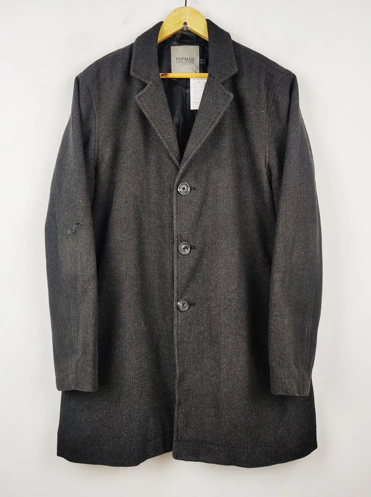 Buy online pre-used pre-loved 100% authentic & Original branded Topman (CB-321) available in Pakistan. Top international brands avilable.