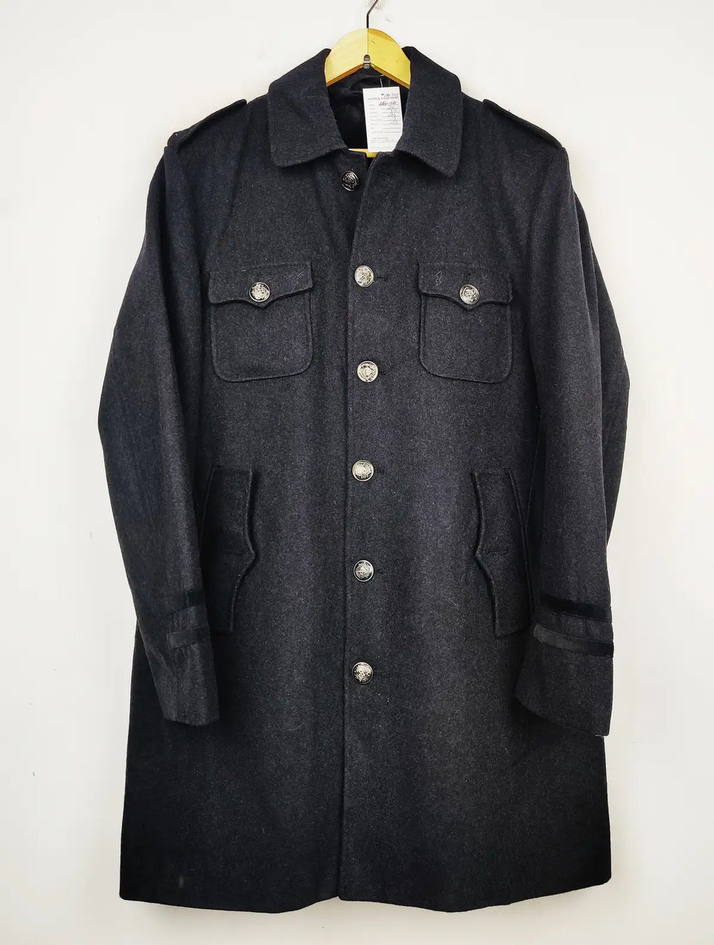 Buy online pre-used pre-loved 100% authentic & Original branded Unknown Brand (CB-361) available in Pakistan. Top international brands avilable.