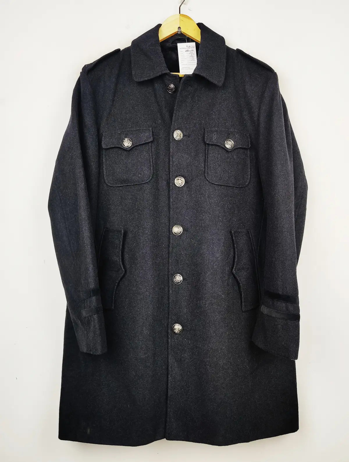 Buy online pre-used pre-loved 100% authentic & Original branded Unknown Brand (CB-361) available in Pakistan. Top international brands avilable.