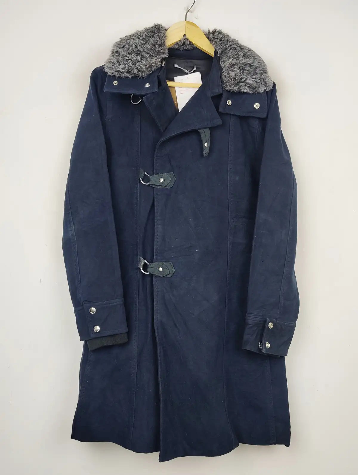 Buy online pre-used pre-loved 100% authentic & Original branded Zara (CB-365) available in Pakistan. Top international brands avilable.