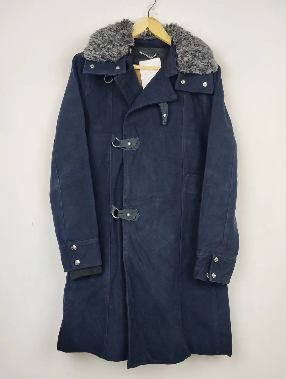 Buy online pre-used pre-loved 100% authentic & Original branded Zara (CB-365) available in Pakistan. Top international brands avilable.