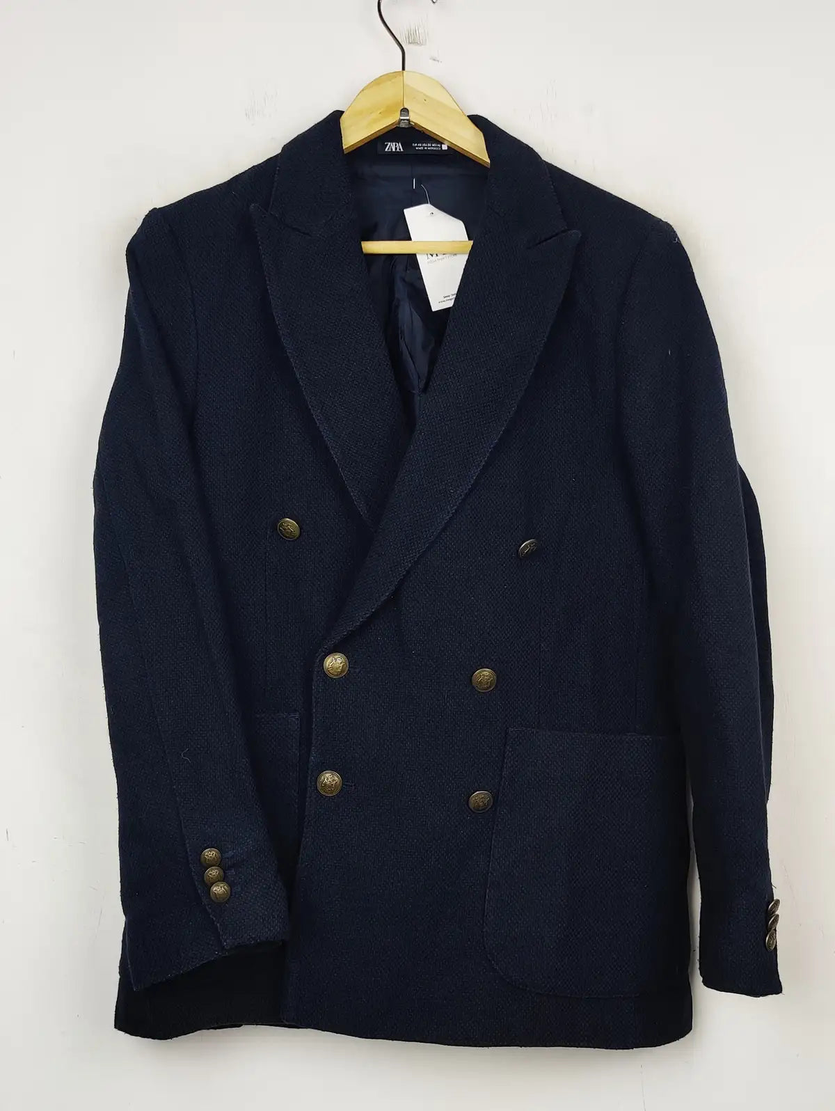 Buy online pre-used pre-loved 100% authentic & Original branded Zara (CB-366) available in Pakistan. Top international brands avilable.