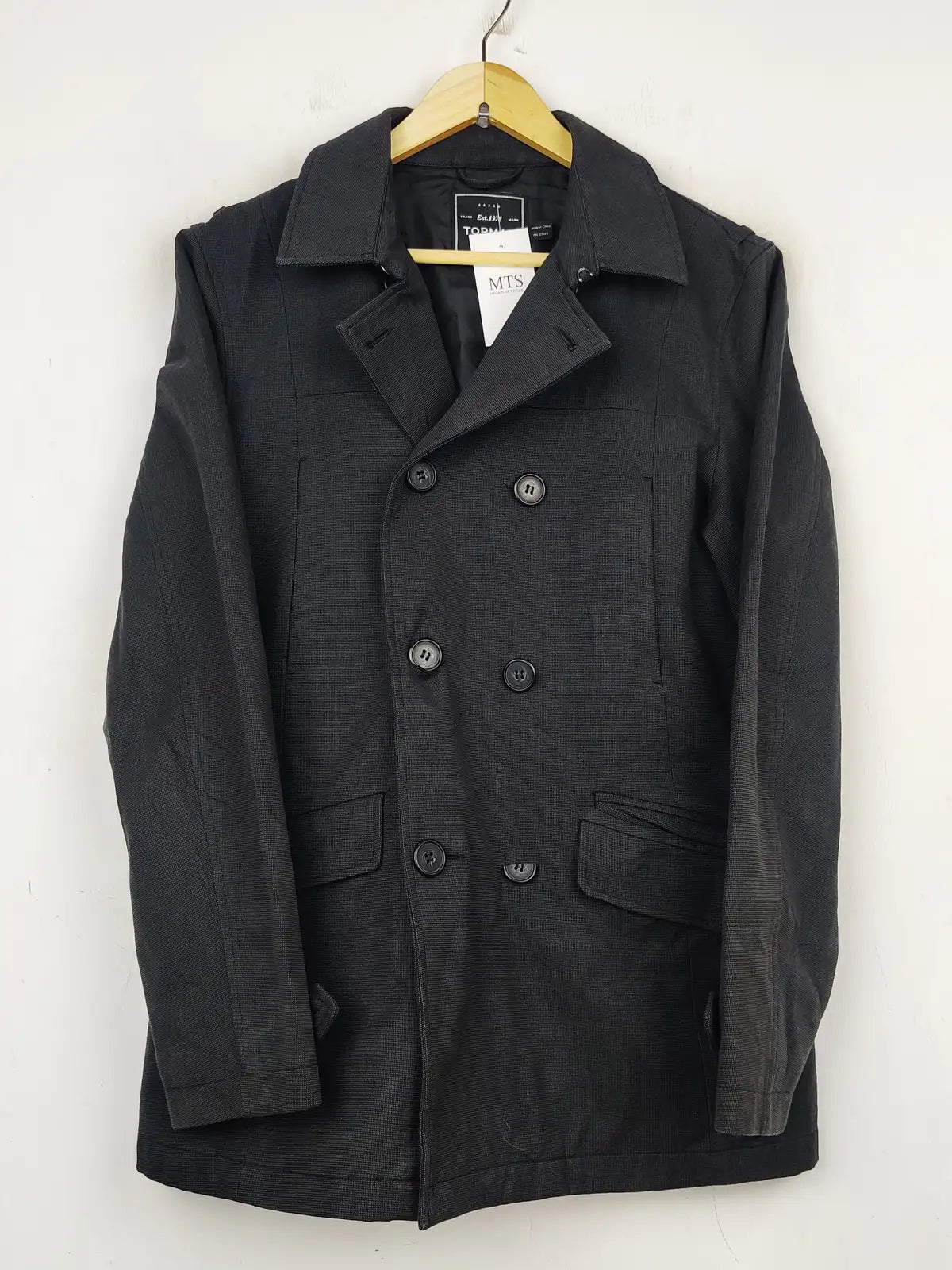 Buy online pre-used pre-loved 100% authentic & Original branded Topman (CB-370) available in Pakistan. Top international brands avilable.