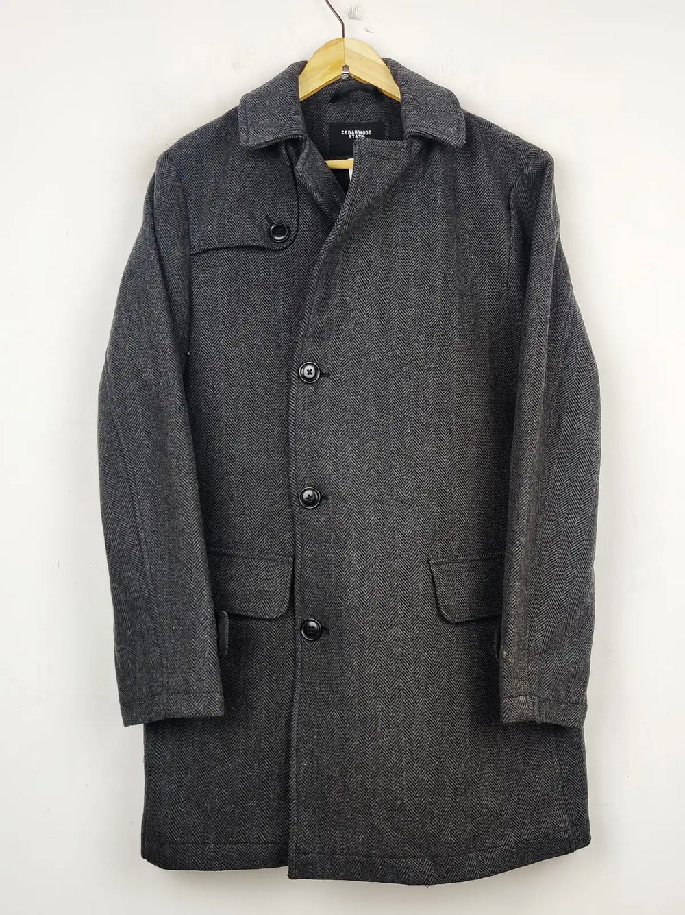 Buy online pre-used pre-loved 100% authentic & Original branded Cedarwood State (CB-380) available in Pakistan. Top international brands avilable.