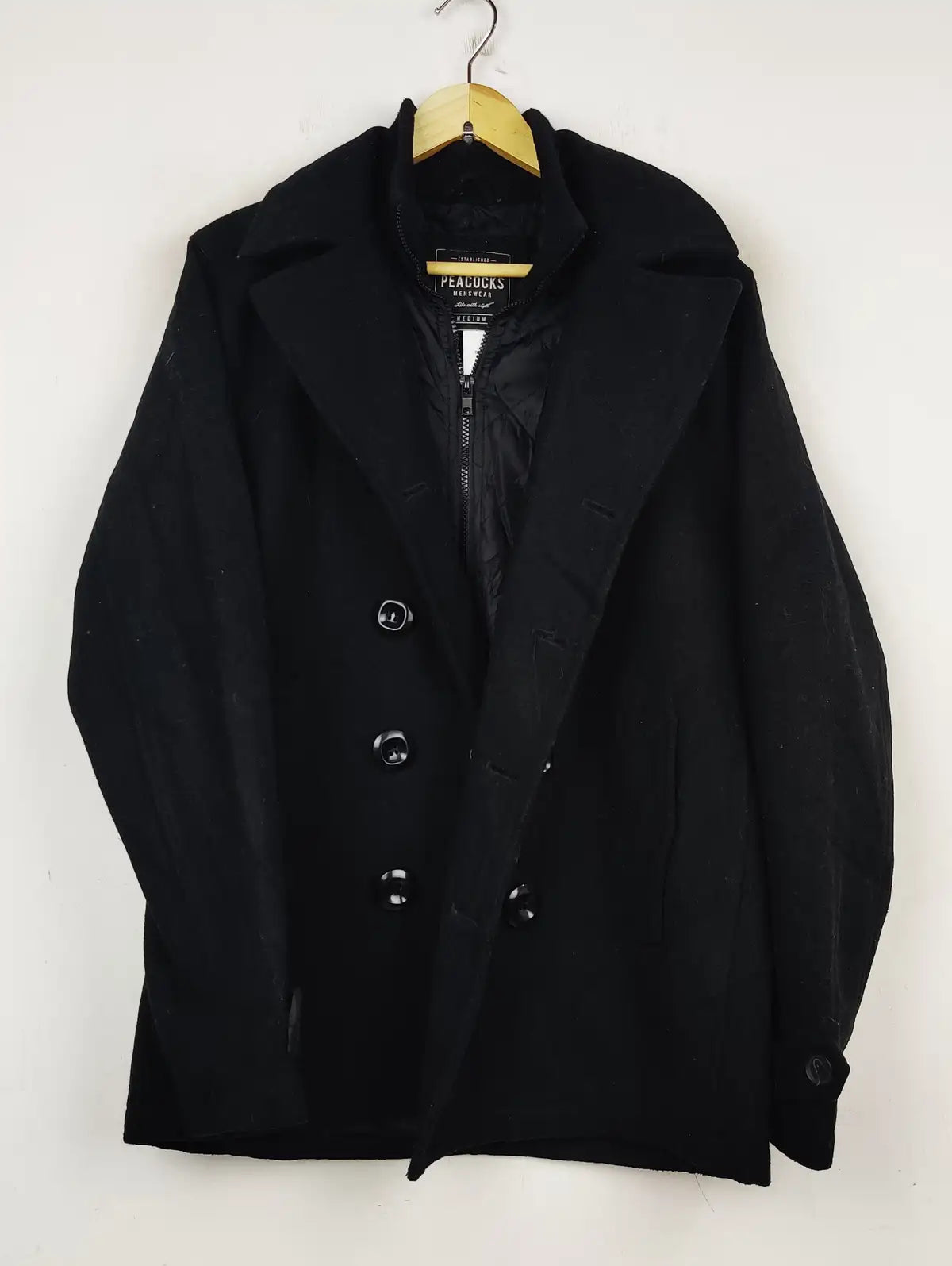 Buy online pre-used pre-loved 100% authentic & Original branded Peacocks (CB-383) available in Pakistan. Top international brands avilable.