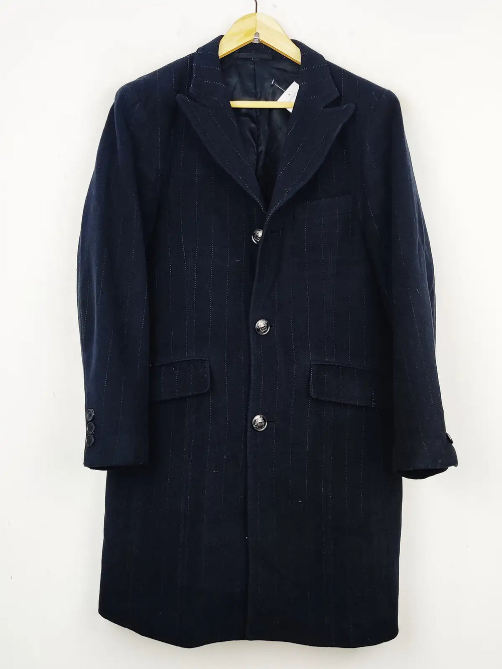 Buy online pre-used pre-loved 100% authentic & Original branded Feraud (CB-386) available in Pakistan. Top international brands avilable.