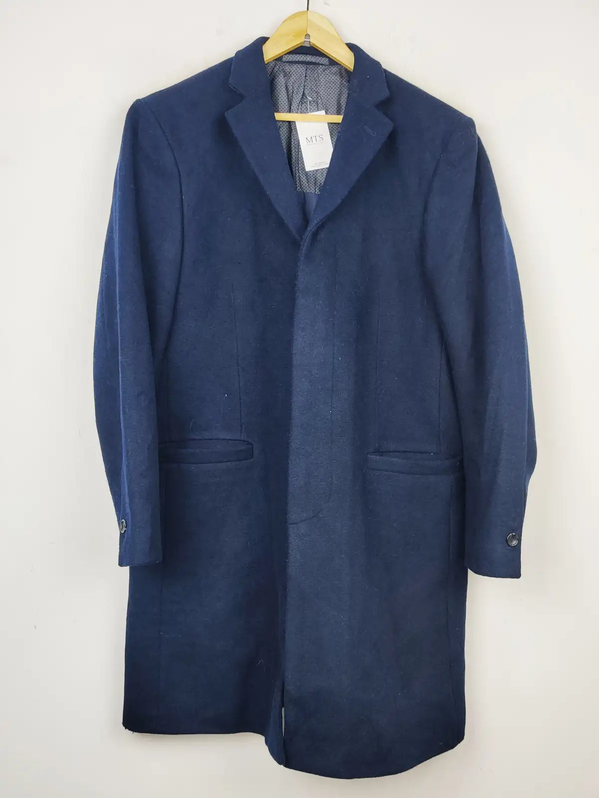 Buy online pre-used pre-loved 100% authentic & Original branded Marks & Spencer (CB-388) available in Pakistan. Top international brands avilable.