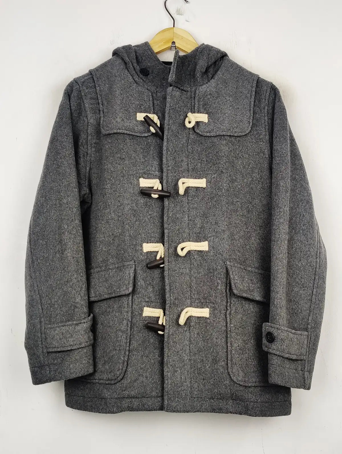 Buy online pre-used pre-loved 100% authentic & Original branded Gap (CB-396) available in Pakistan. Top international brands avilable.