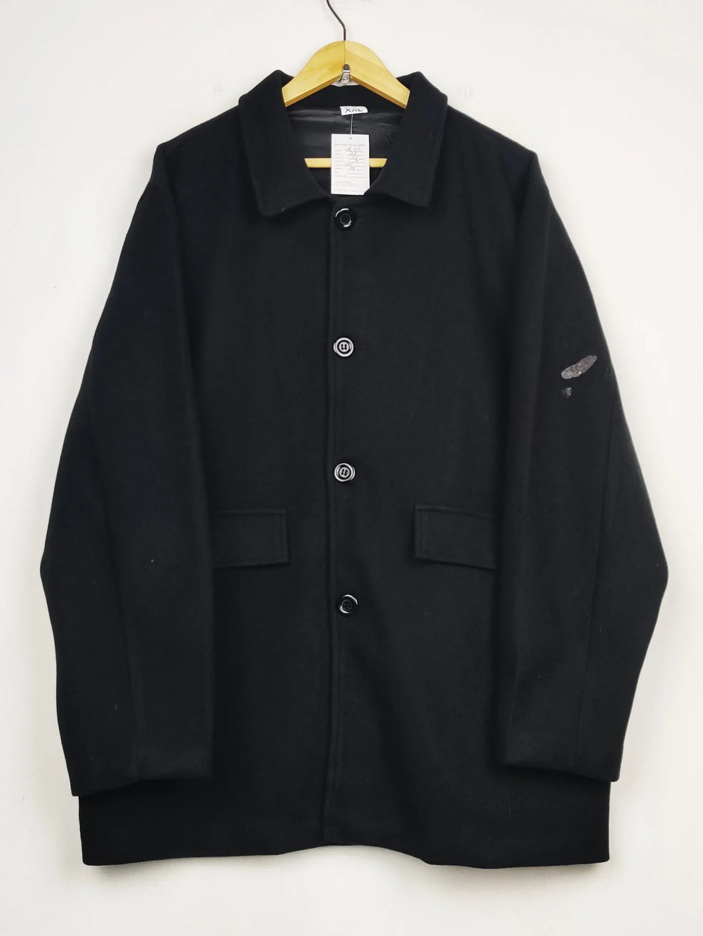 Buy online pre-used pre-loved 100% authentic & Original branded Unknown Brand (CB-618) available in Pakistan. Top international brands avilable.