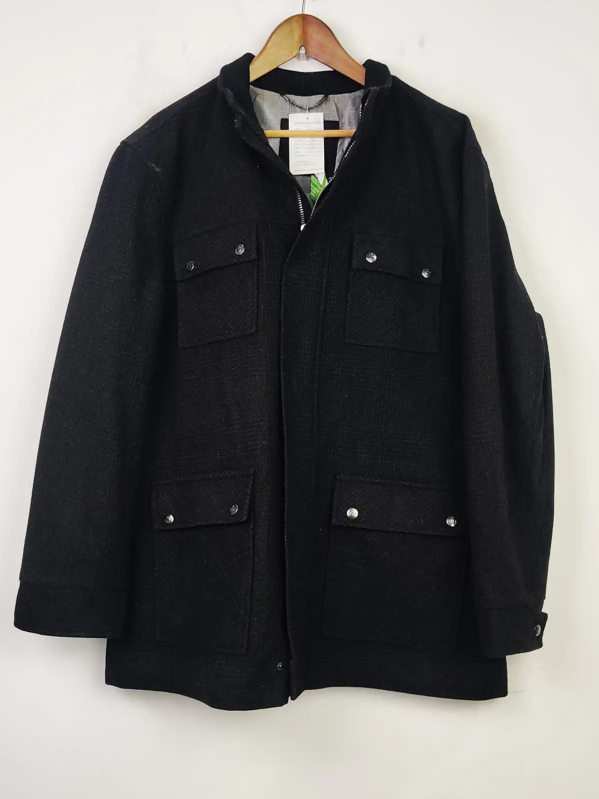 Buy online pre-used pre-loved 100% authentic & Original branded Jeff Banks (CB-86) available in Pakistan. Top international brands avilable.