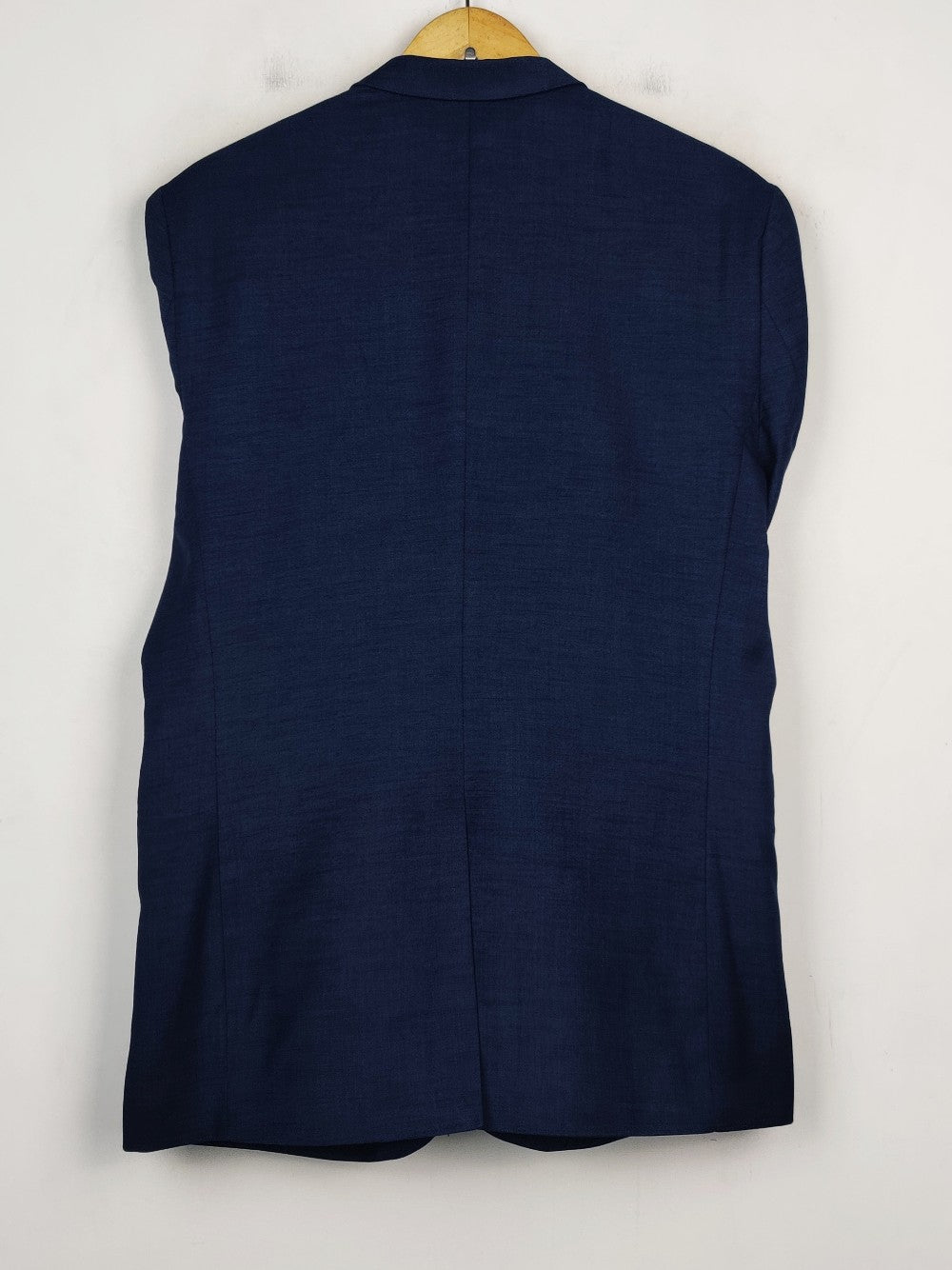 H&M (CB-903)
