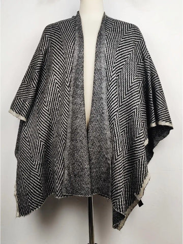 Buy online pre-used pre-loved 100% authentic & Original branded Pieces (CS-1015) available in Pakistan. Top international brands avilable.